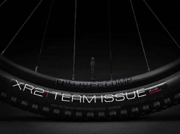 Bicykel Trek Procaliber 9.6 Satin Marigold/Deep Smoke 2023