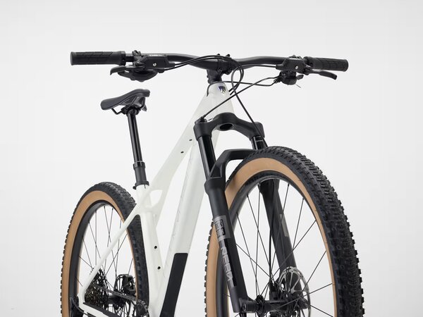 Bicykel Trek Procaliber 9.6 Gen 3 Crystal White 2027