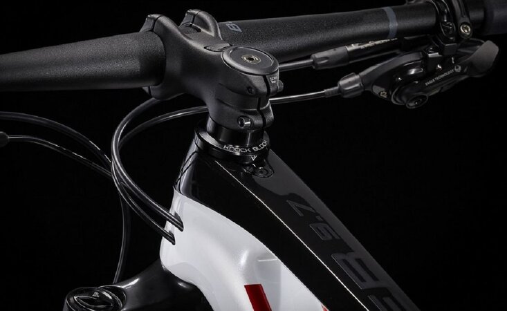 Bicykel Trek Procaliber 9.7 Crystal White/Trek Black 2023