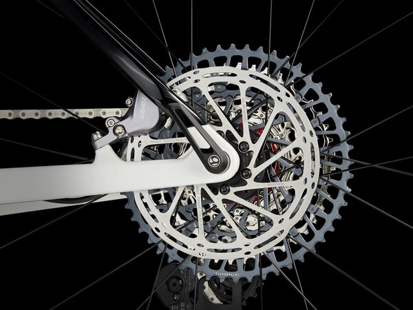 Bicykel Trek Procaliber 9.7 AXS White Prismatic 2024