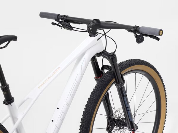 Bicykel Trek Procaliber 9.7 Gen 3 Crystal White 2027