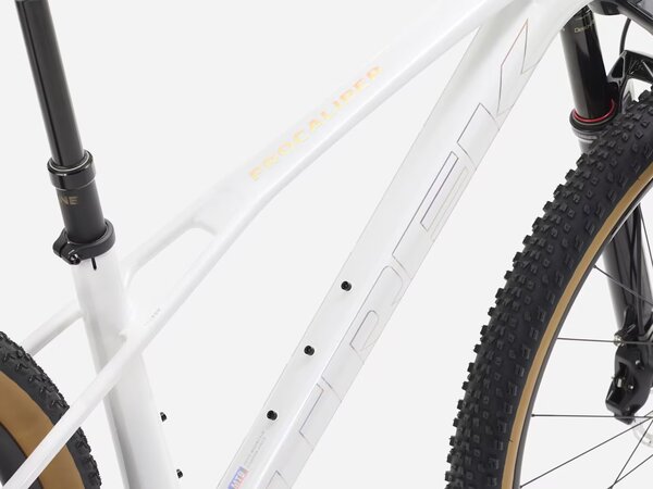 Bicykel Trek Procaliber 9.7 Gen 3 Crystal White 2027