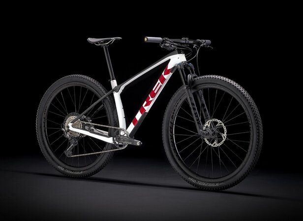 Bicykel Trek Procaliber 9.8 Crystal White/Trek Black 2021