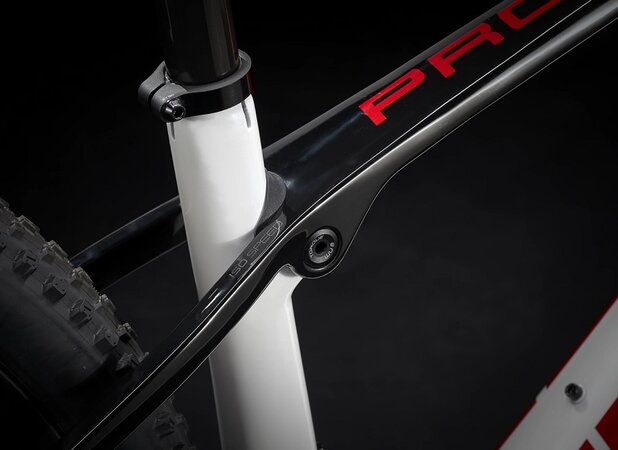 Bicykel Trek Procaliber 9.8 Crystal White/Trek Black 2021