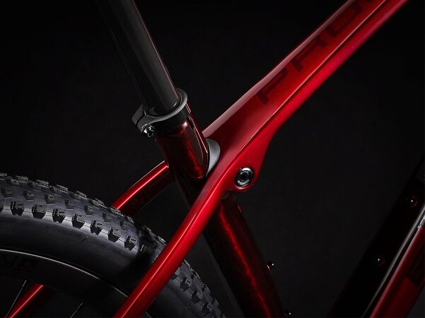 Bicykel Trek Procaliber 9.8 Carbon Red Smoke/Crimson E 2023