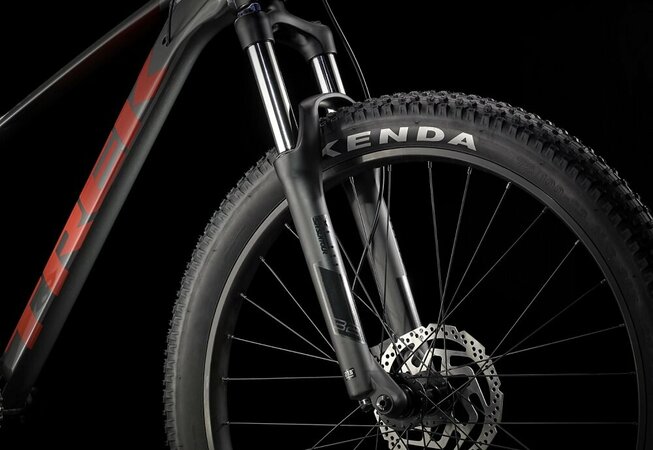 Bicykel Trek Roscoe 6 Lithium Grey/Cobra Blood E 2023