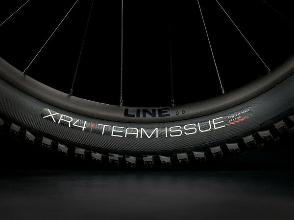 Bicykel Trek Roscoe 7 Miami Green/Trek Black 2024