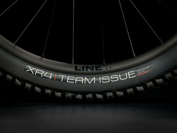 Bicykel Trek Roscoe 7 Matte Trek Black E 2023