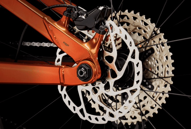 Bicykel Trek Slash 7 Deore/XT Lava 2023