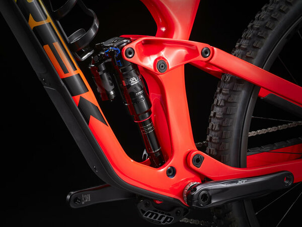 Bicykel Trek Slash 9.8 XT Gen 5 Radioactive Coral to Yellow Fade 2022