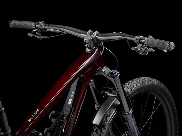 Bicykel Trek Slash 9.8 XT Gen 6 Carbon Red Smoke 2025