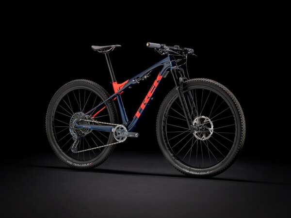Bicykel Trek Supercaliber 9.8 GX Carbon Blue Smoke/Radioactive Coral 2021
