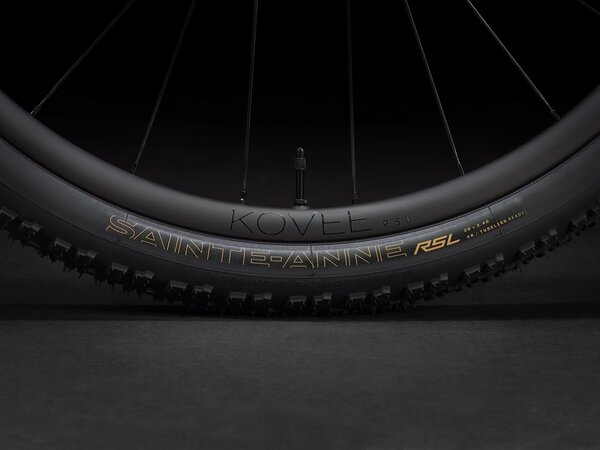 Bicykel Trek Supercaliber SLR 9.9 XX AXS Gen 2 Carbon Red Smoke 2024