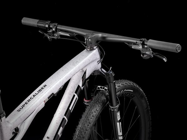Bicykel Trek Supercaliber SLR 9.9 XX AXS Gen 2 Argent Drizzle 2025