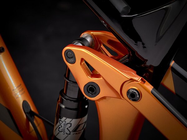 Bicykel Trek Top Fuel 7 SX Factory Orange/Trek Black 2021