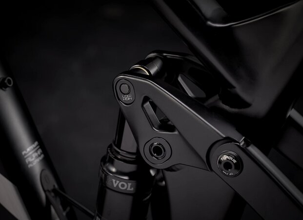 Bicykel Trek Top Fuel 8 NX Satin Trek Black 2021