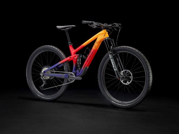 Bicykel Trek Top Fuel 9.8 XT Marigold to Red to Purple Abyss Fade 2022