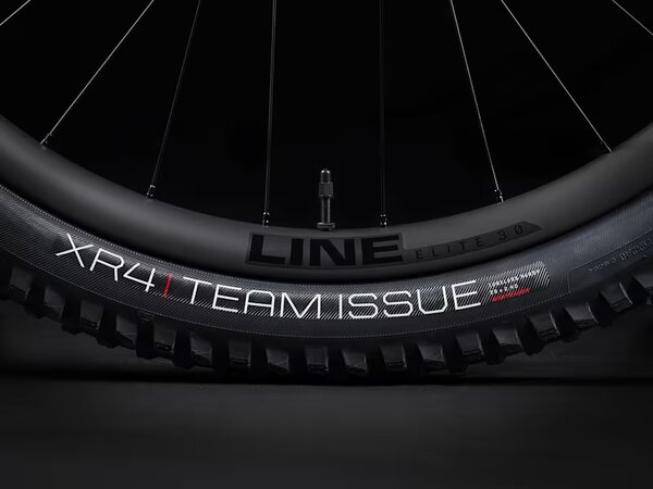 Bicykel Trek Top Fuel 9.8 XT Gen 3 Carbon Red Smoke 2024