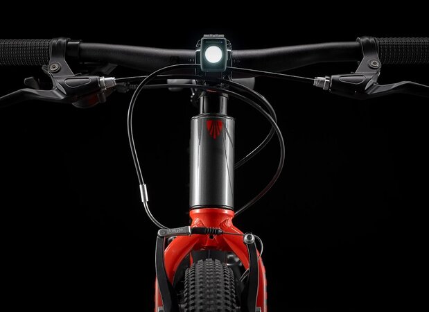 Bicykel Trek Wahoo 26 Lithium Grey/Radioactive Red 2022