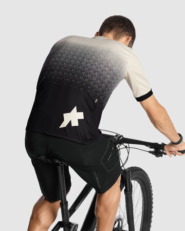 Cyklistický dres Assos TRAIL Jersey T3 Zodzilla Moon Sand Cyklistický dres Assos TRAIL Jersey T3 Zodzilla Moon Sand