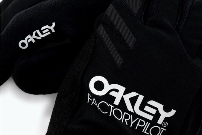 Cyklistické rukavice Oakley Switchback MTB Glove 2.0 Blackout