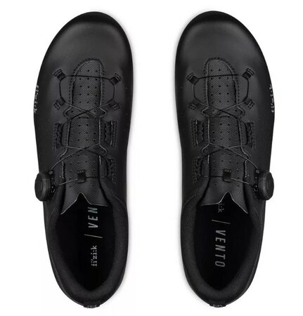 Cyklistické tretry Fizik Vento Omna Black