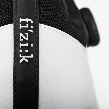 Cyklistické tretry Fizik Vento Omna White