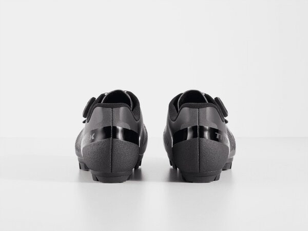 Cyklistické tretry Trek Foray Čierna