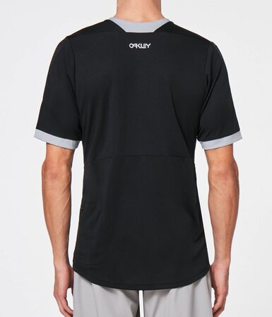 Tričko Oakley Pipeline Trail Tee Blackout