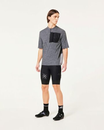 Cyklistický dres Oakley Off Grid SS Tech Tee Blackout