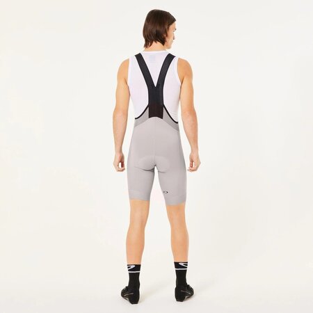 Cyklistické kraťasy Oakley Icon Classic Bib 2.0 Cement