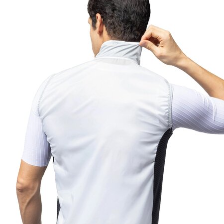 Cyklistická vesta ALÉ Guscio Light Pack 2.0 White