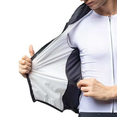 Cyklistická vesta ALÉ Guscio Light Pack 2.0 White