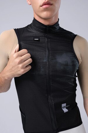 Cyklistická vesta Gobik Plus 2.0 Men Blackcurrant