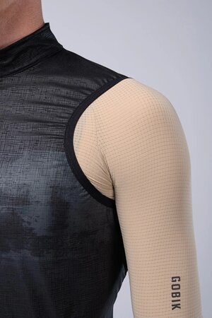 Cyklistická vesta Gobik Plus 2.0 Men Blackcurrant