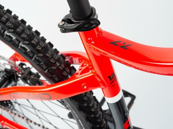 Elektrobicykel Crussis e-Atland 7.7 M Back/Red E 2022