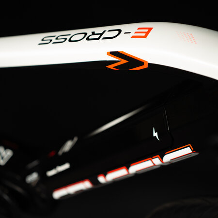 Elektrobicykel Crussis e-Cross 7.8 White/Black/Red 2023