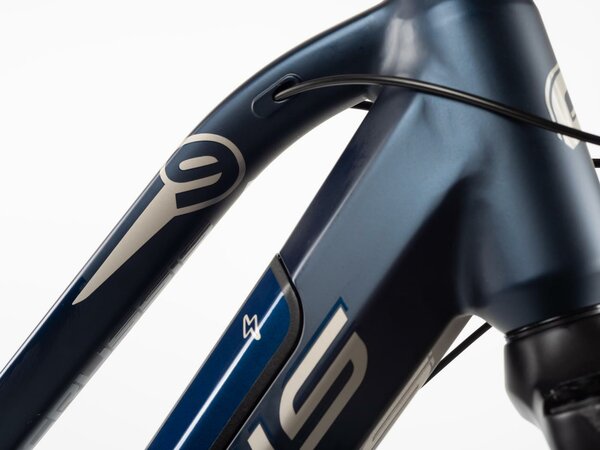 Elektrobicykel Crussis One-Cross Lady 9.7 S Blue/White 2022