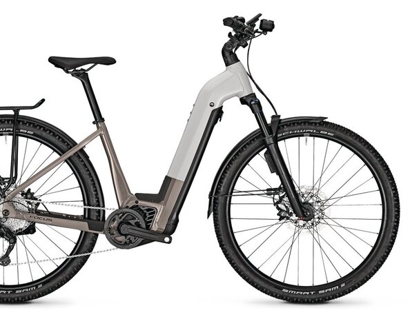 Elektrobicykel Focus Planet² 6.8 ABS W Lightgrey/Monnstonegrey 2023