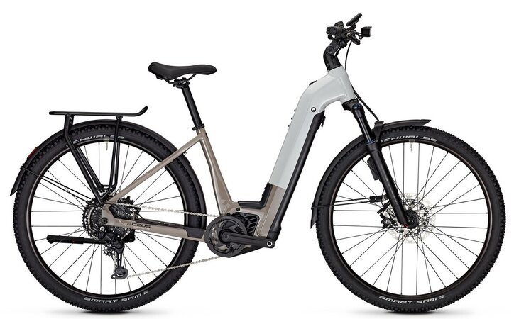 Elektrobicykel Focus Planet² 6.8 ABS W Lightgrey Glossy/Moonstonegrey Glossy 2025
