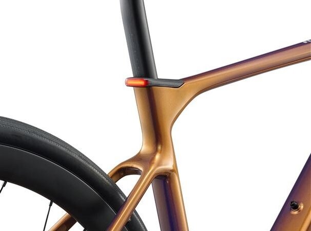 Elektrobicykel Giant Defy Advanced E+ Elite 1 Meteor Storm 2026