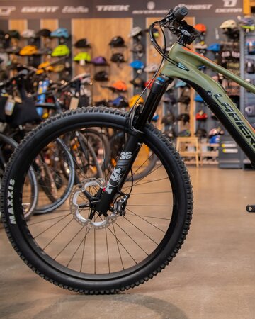 Elektrobicykel Lapierre E-Zesty AM 9.2 Green/Black 2022