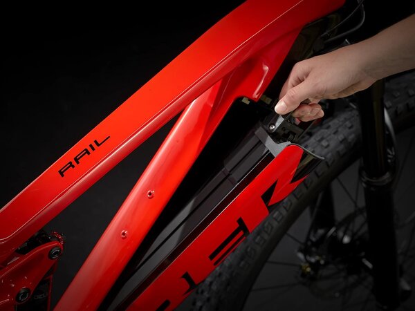 Elektrobicykel Trek Rail 9.5 SX Gloss Radioactive Red/ Trek Black 2021