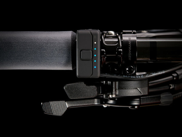 Elektrobicykel Trek E-Caliber 9.8 GX Gloss Alpine Navy Smoke/White 2021