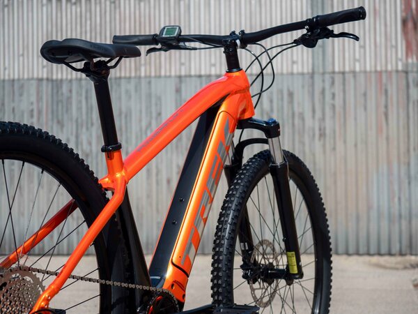 Elektrobicykel Trek Powerfly 4 625 Orange/Grey 2021/2022