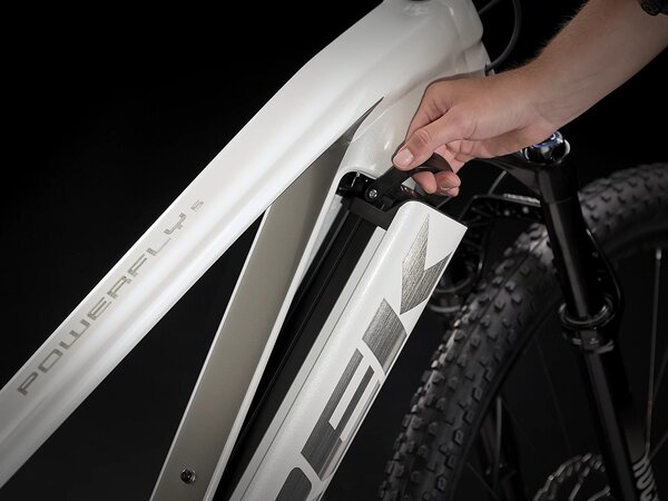 Elektrobicykel Trek Powerfly 5 Crystal White/Metallic Gunmetal 2021