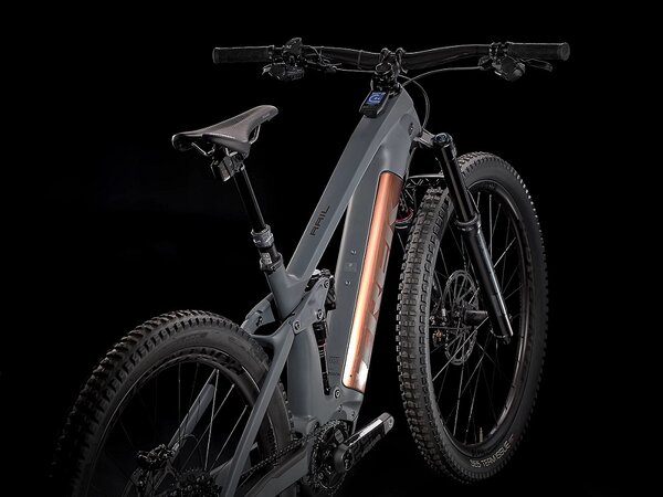 Elektrobicykel Trek Rail 9.9. X01 AXS Black/Root Beer