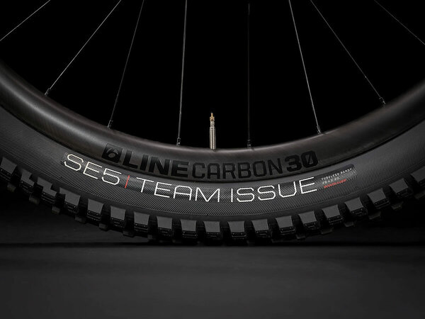 Elektrobicykel Trek Rail 9.9 XTR Solid Charcoal to Root Beer Ano Decal 2021