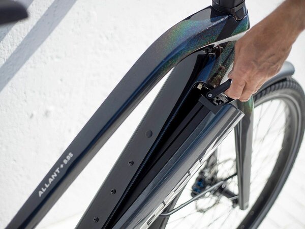 Elektrobicykel Trek Allant+ 9.9S Stagger Dark Prismatic/Trek Black E 2022