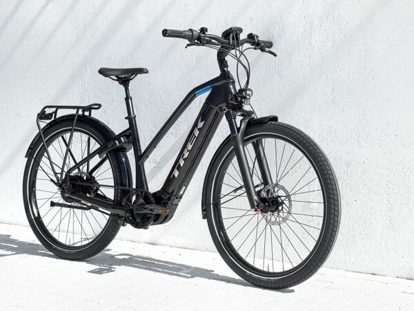 Elektrobicykel Trek Allant+ 9 Stagger Trek Black/Alpine Blue 2022
